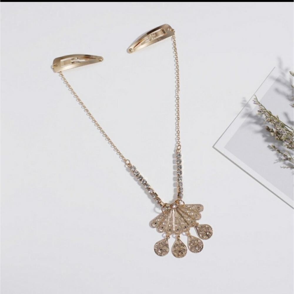 Gold tone fan & rhinestone boho hair chain